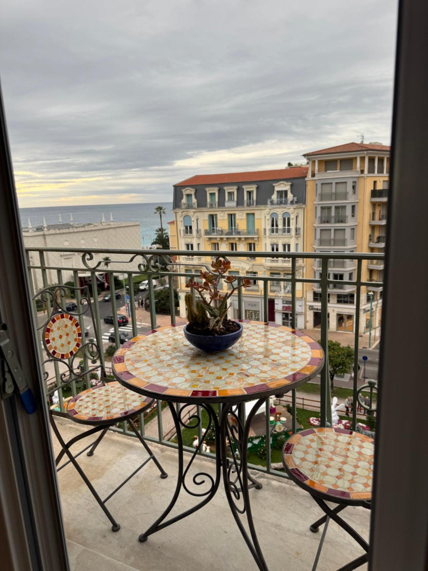 Menton Centre Vue Imprenable Sur Mer Et Jardin Bioves Esterno foto